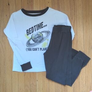 4/$25 Carter's Size 6 Space Pajamas